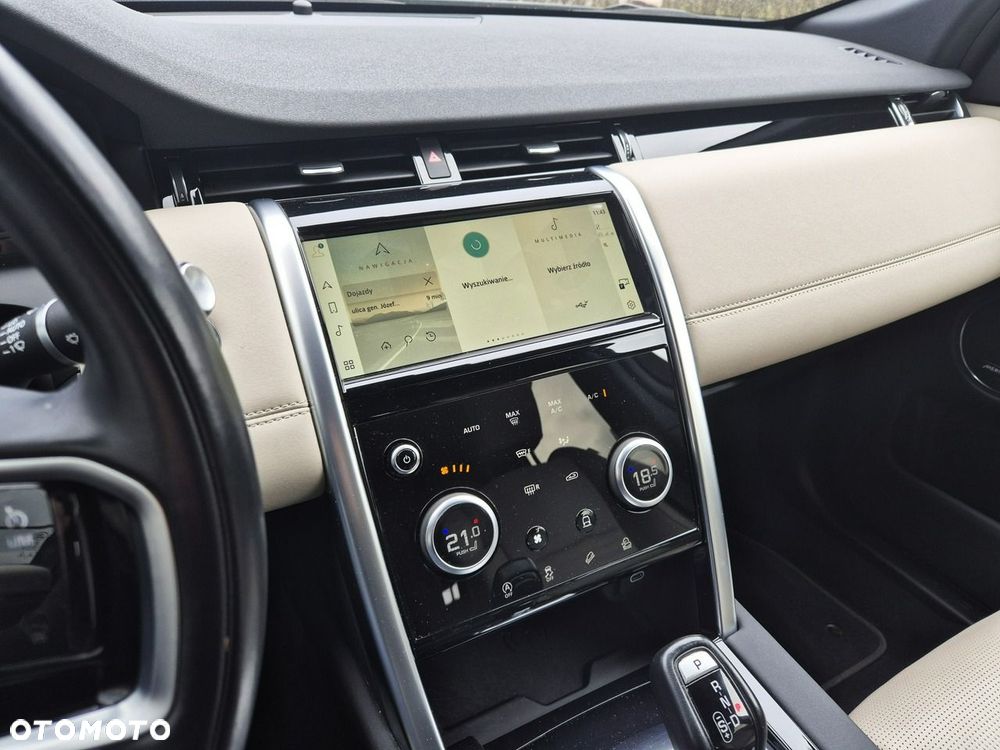 Land Rover Discovery Sport 2.0 P200 mHEV SE - 33