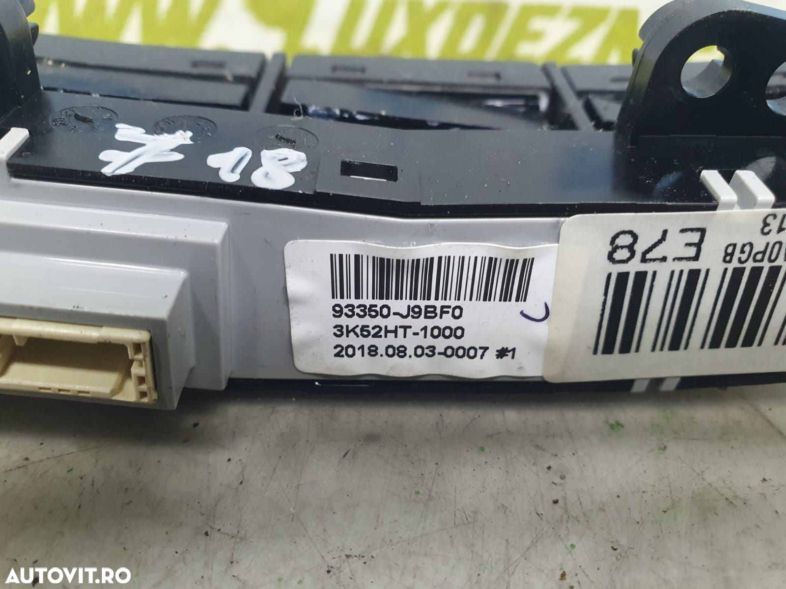 Panou butoane 93350-j9bf0 Hyundai Kona 1 [2017 - 2019] 1.0 t-gdi G3LC - 3