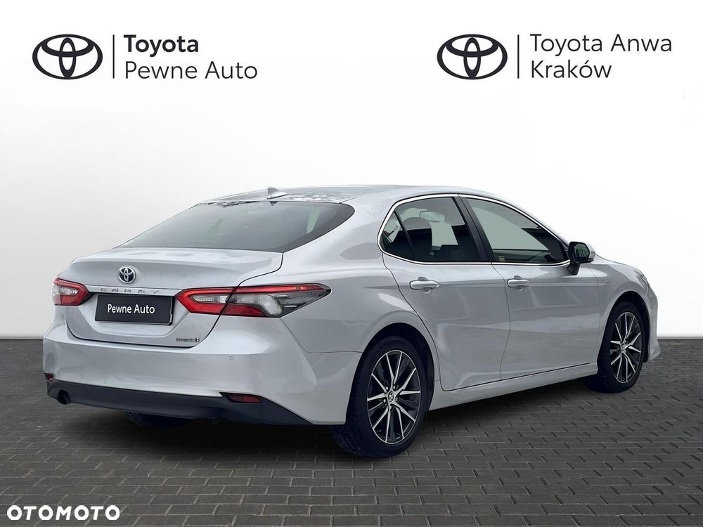 Toyota Camry 2.5 Hybrid Prestige CVT - 2