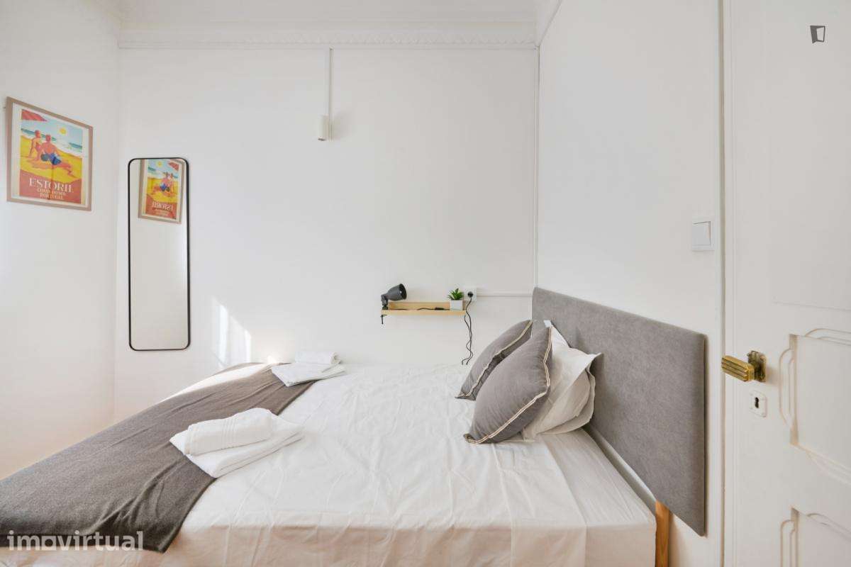 Quarto - localizado em Rato Lisbon - Grande imagem: 4/43