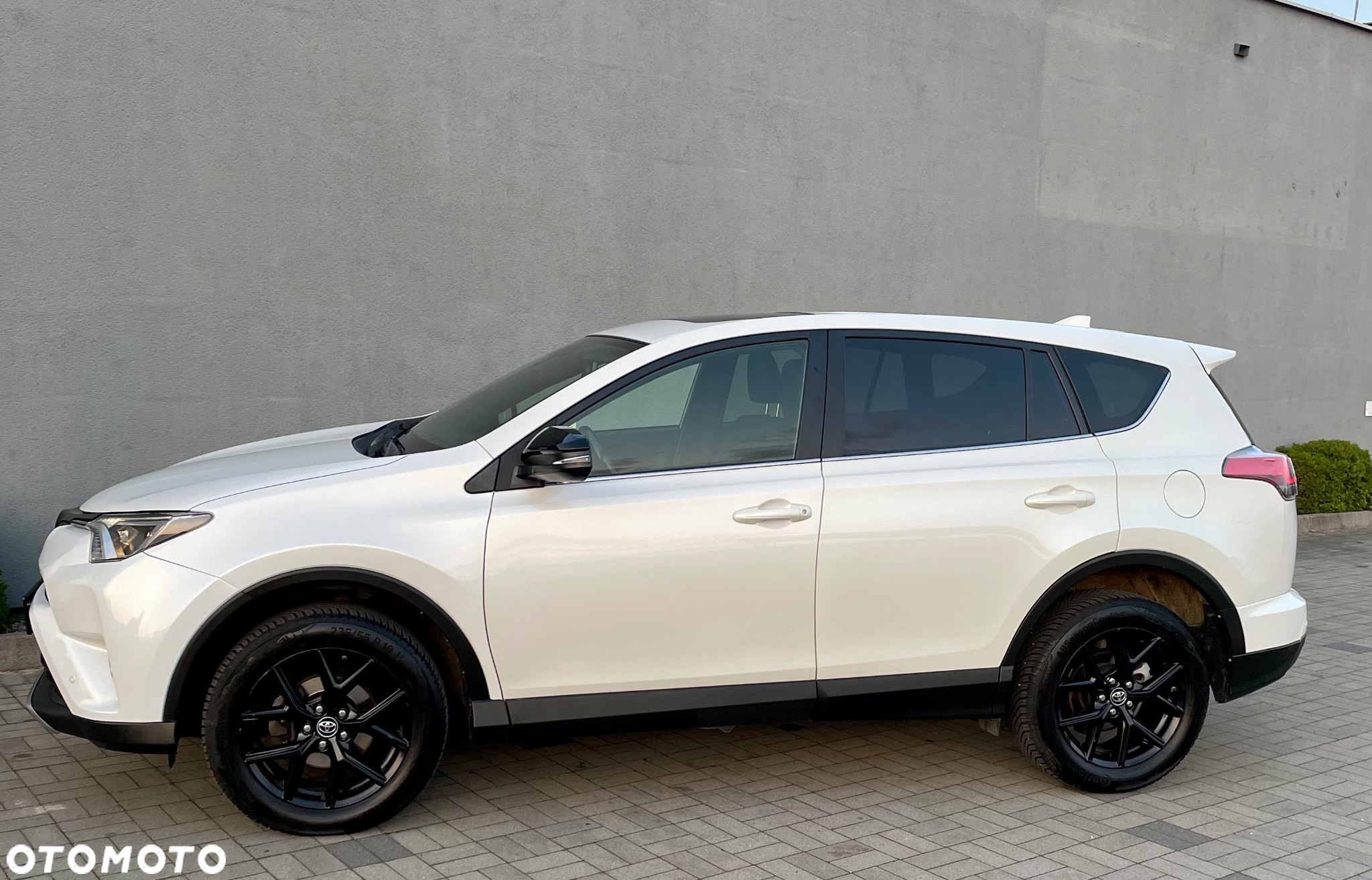 Toyota RAV4 - 10