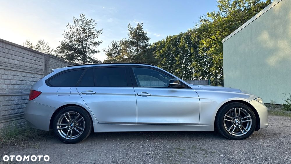 BMW Seria 3 - 35