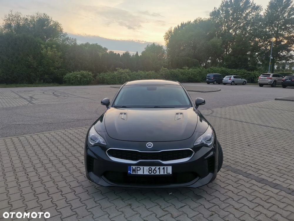 Kia Stinger - 2