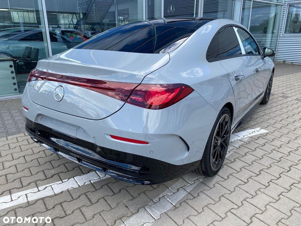 Mercedes-Benz CLA - 4