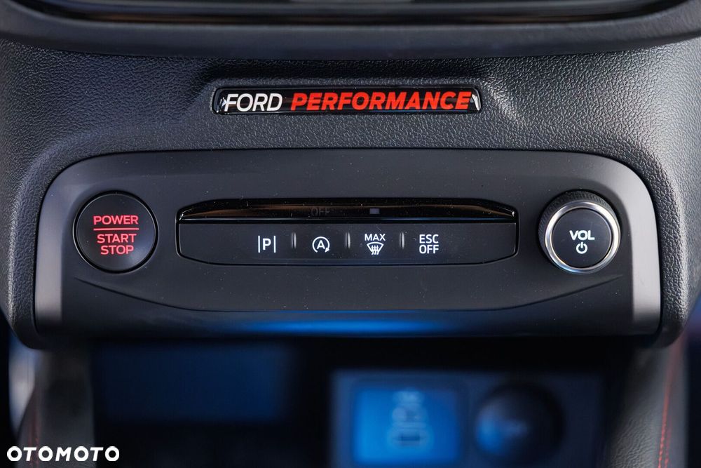 Ford Focus - 30