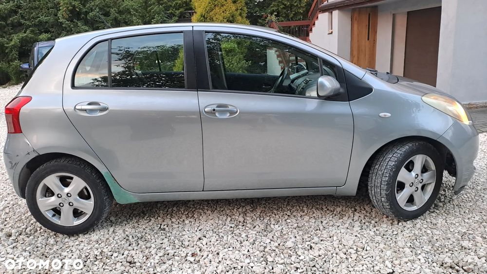 Toyota Yaris 1.3 Sol - 7
