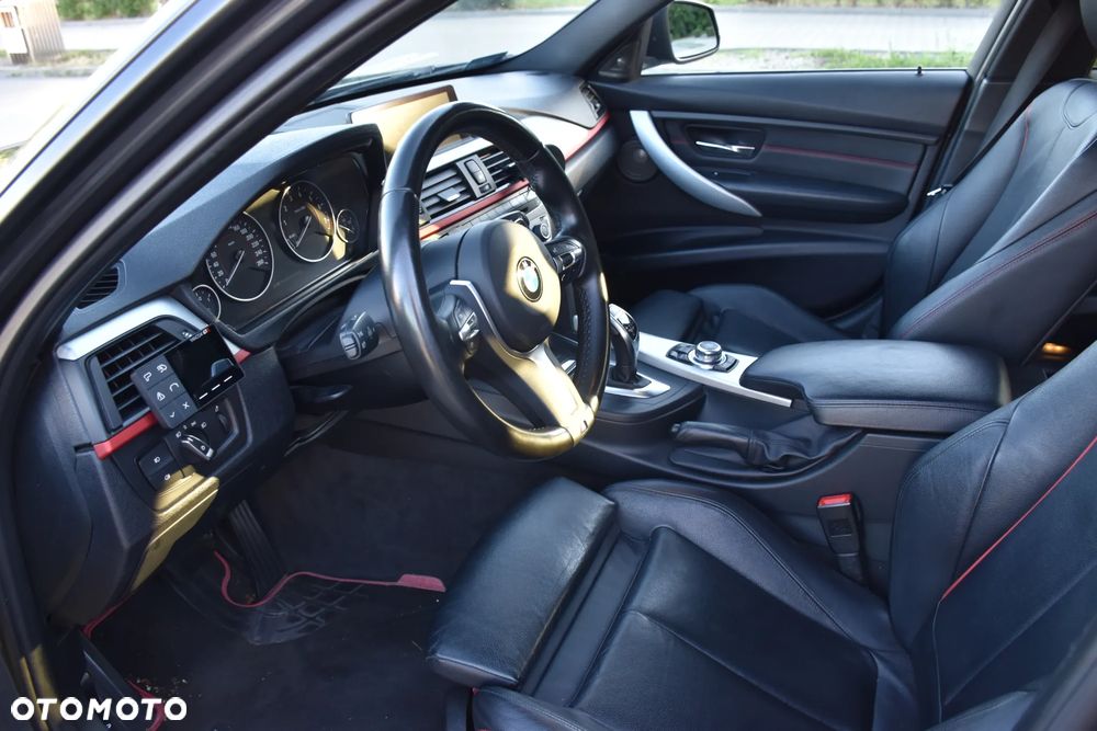 BMW Seria 3 328i Sport-Aut Sport Line - 16