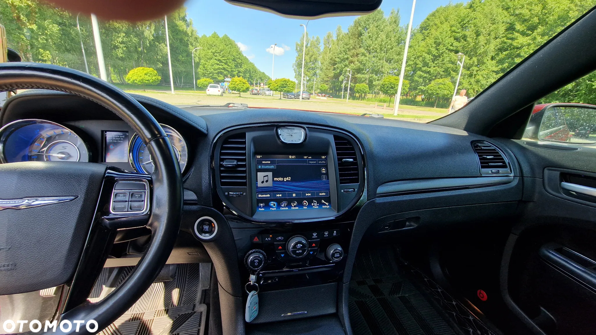 Chrysler 300s - 17