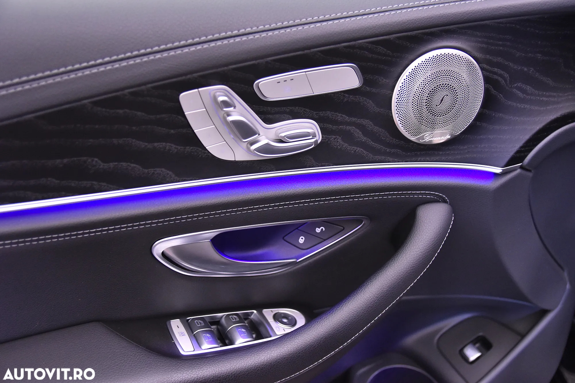 Mercedes-Benz E 300 de Aut. - 14