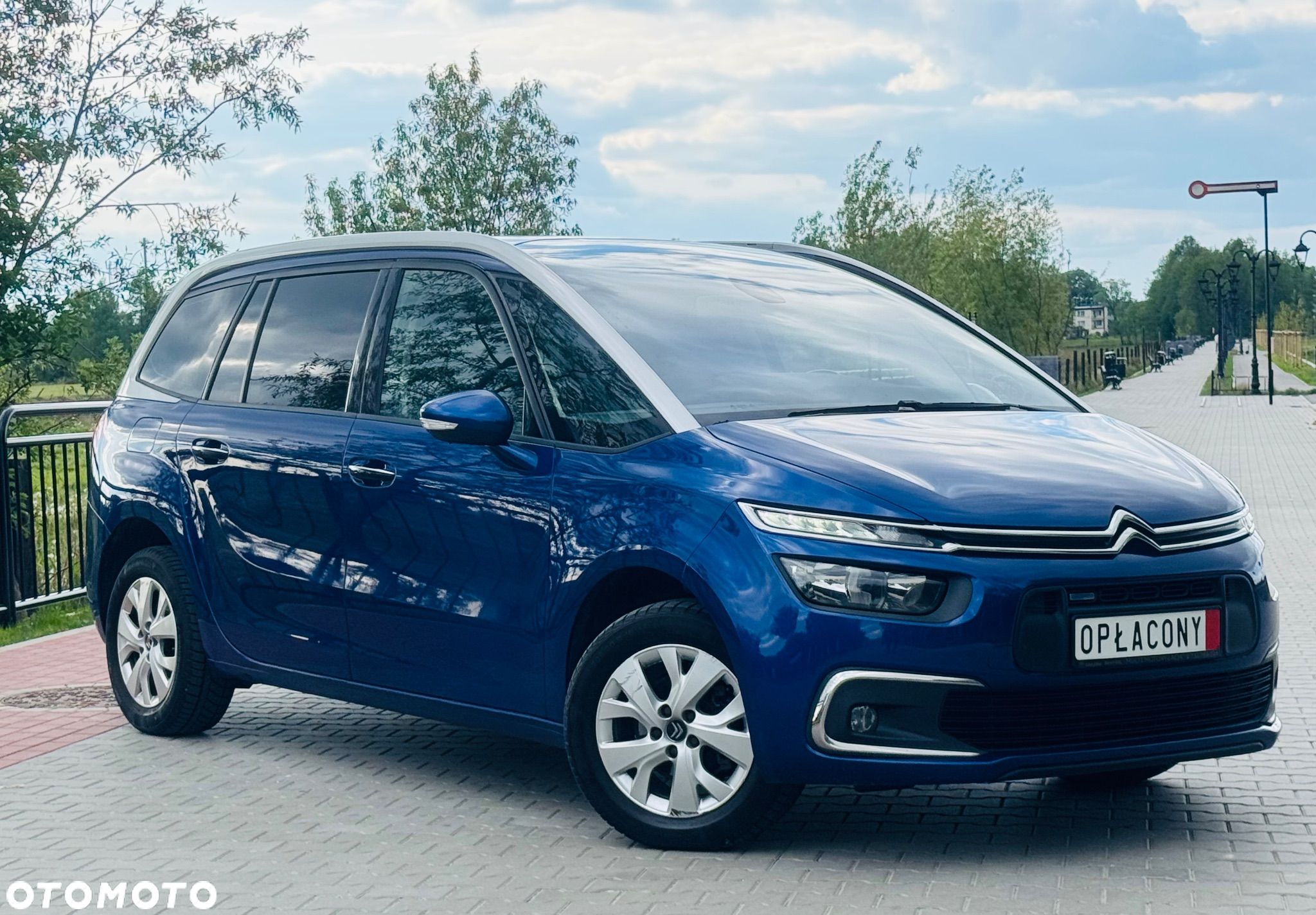 Citroën C4 Picasso 1.2 PureTech Attraction - 1