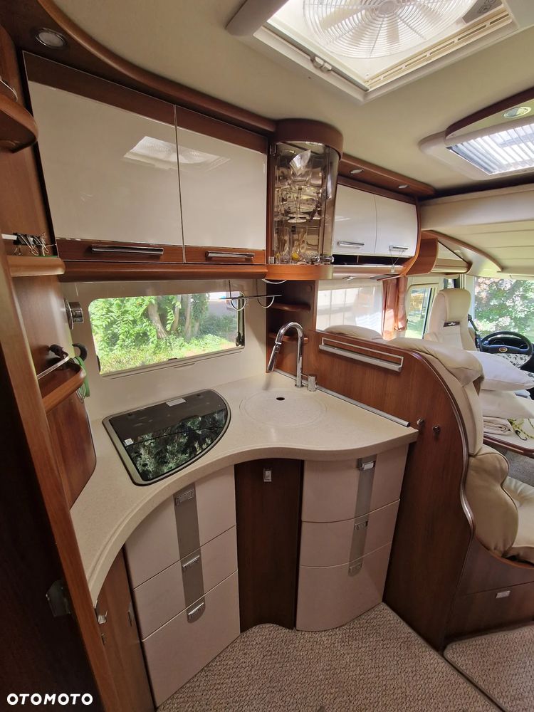 Carthago Chic C-Line 4.9 Superior - 18