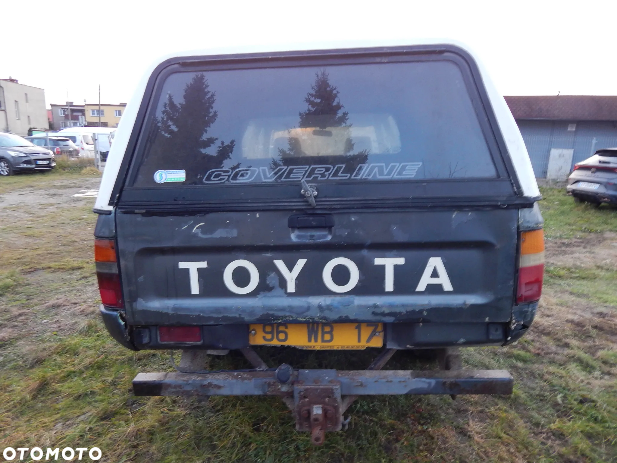Toyota Hilux 4WD DLX - 4