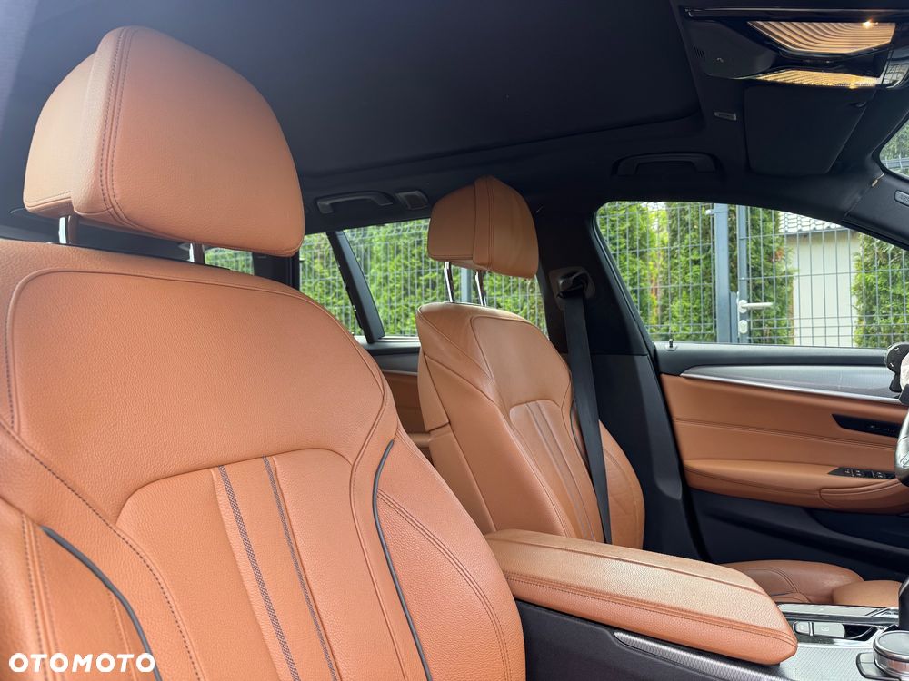 BMW Seria 5 520d M Sport Edition - 22