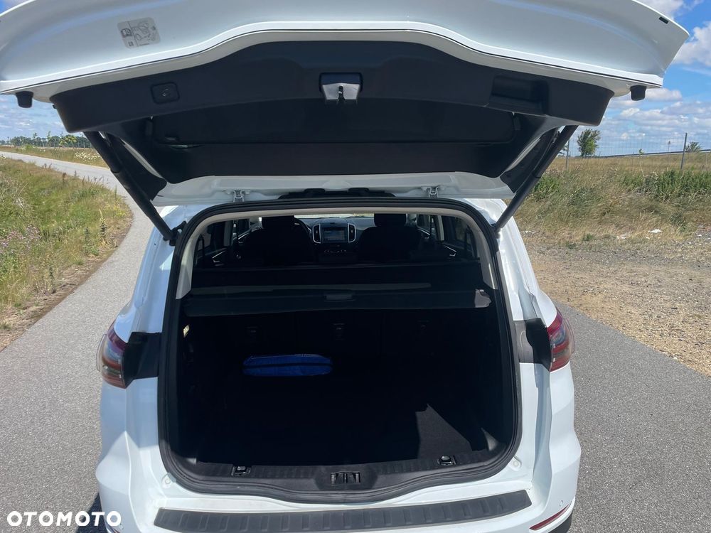 Ford S-Max 2.0 TDCi Titanium PowerShift - 17