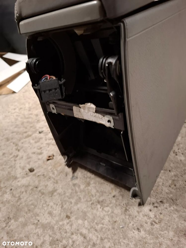 PODŁOKIETNIK SKORA VW PASSAT B5 FL SLASK WYSYLKA - 5