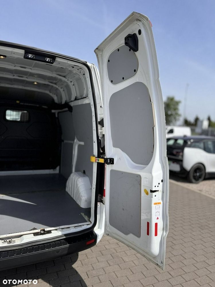 Ford Transit Custom - 10