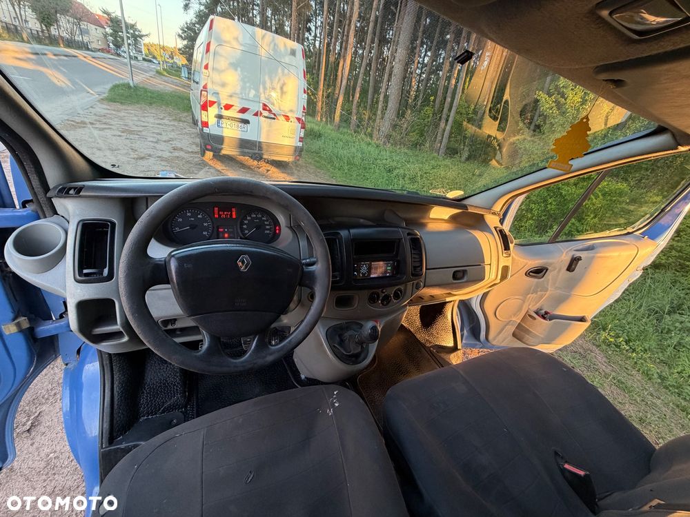 Renault TRAFIC - 13