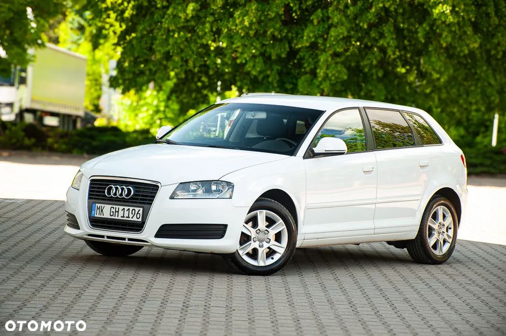 Audi A3 Sportback 1.6 Ambiente - 9