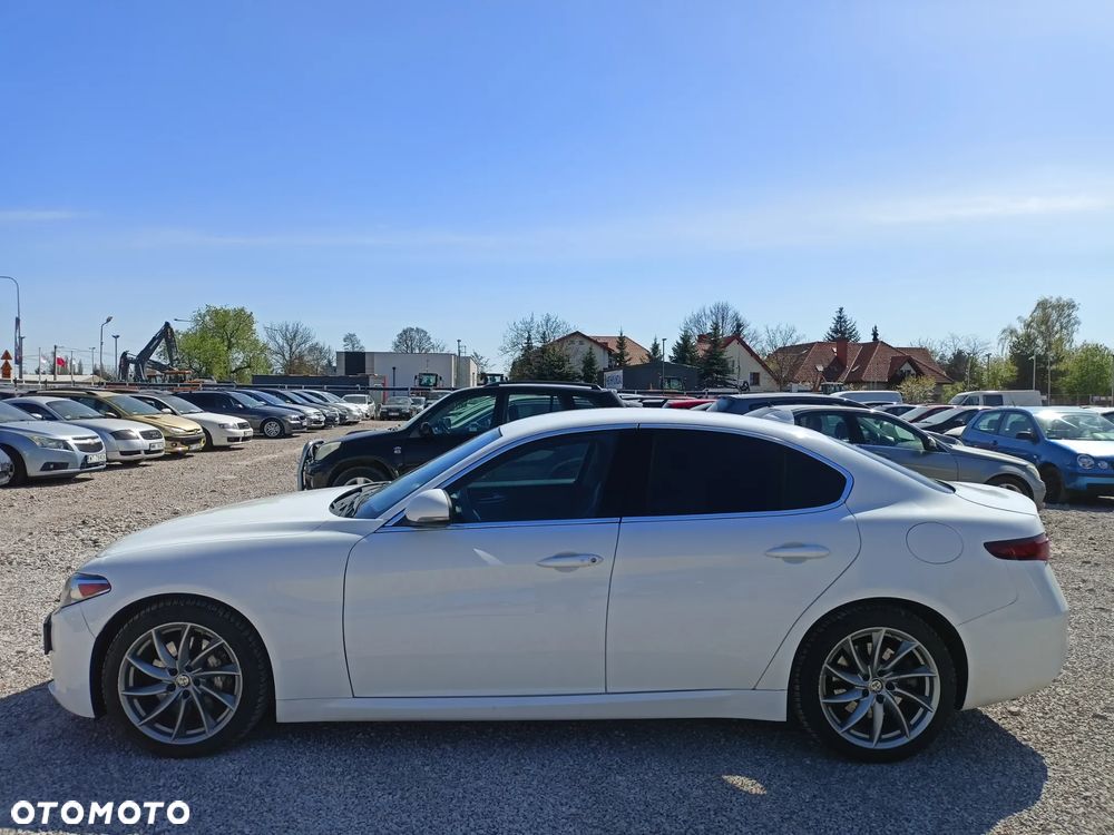 Alfa Romeo Giulia - 2