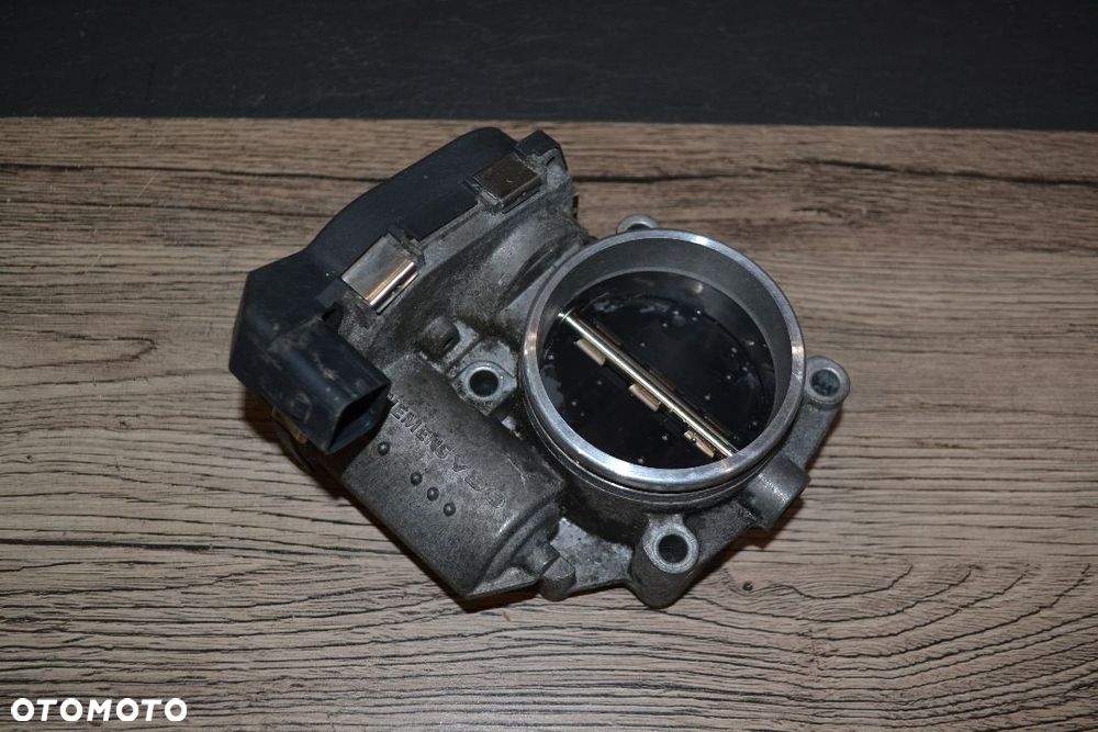 BMW 2,0 BENZYNA PRZEPUSTNICA POWIETRZA 7561066 - 1