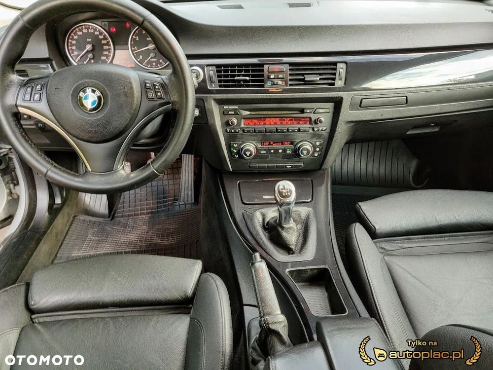 BMW Seria 3 320i Edition Exclusive - 11