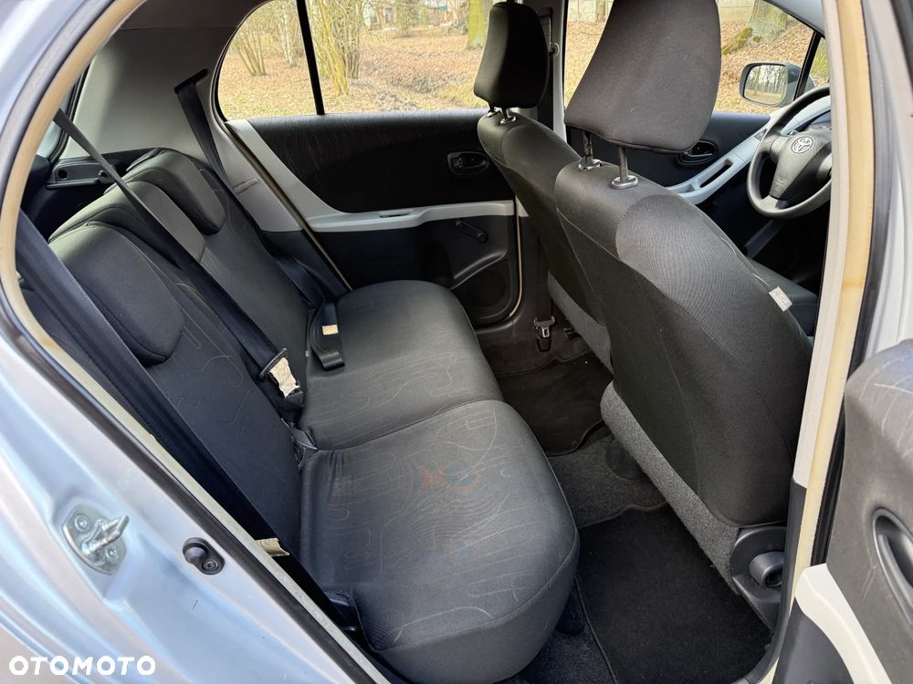 Toyota Yaris 1.0 VVT-i Sol - 20