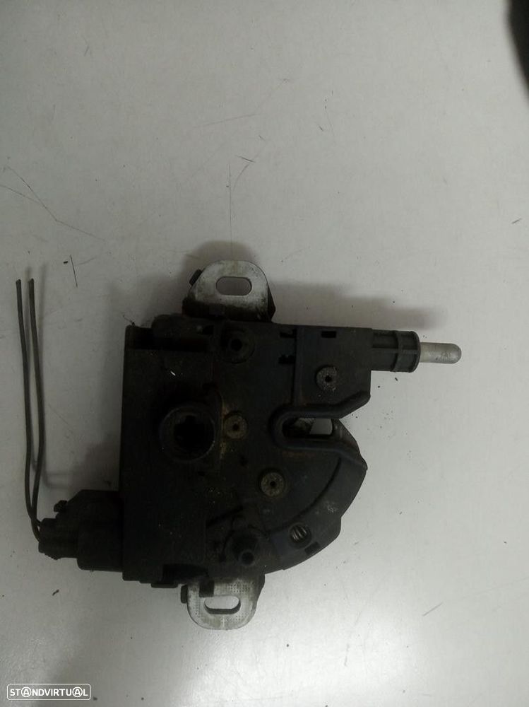 FECHADURA CAPÔ FORD FOCUS SEDAN 2000 - - 3