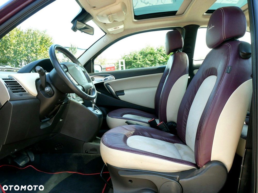 Lancia Ypsilon Y 1.4 16v Automatik Platino - 6