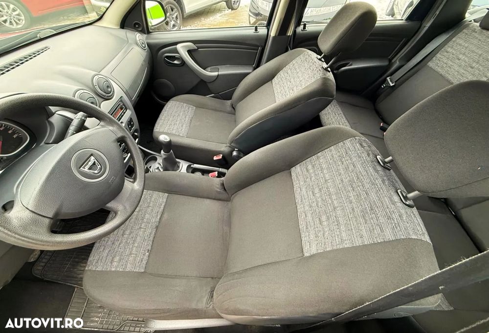 Dacia Duster dCi 90 FAP 4x2 Ambiance - 17