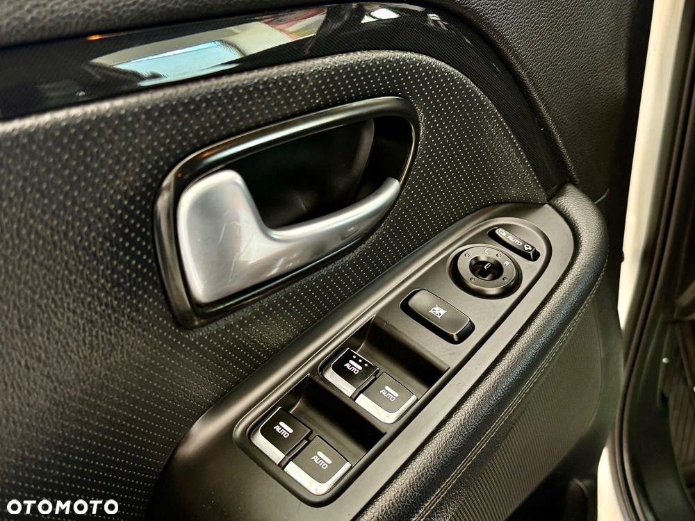 Kia Carens 1.7 CRDi Edition 7 - 38