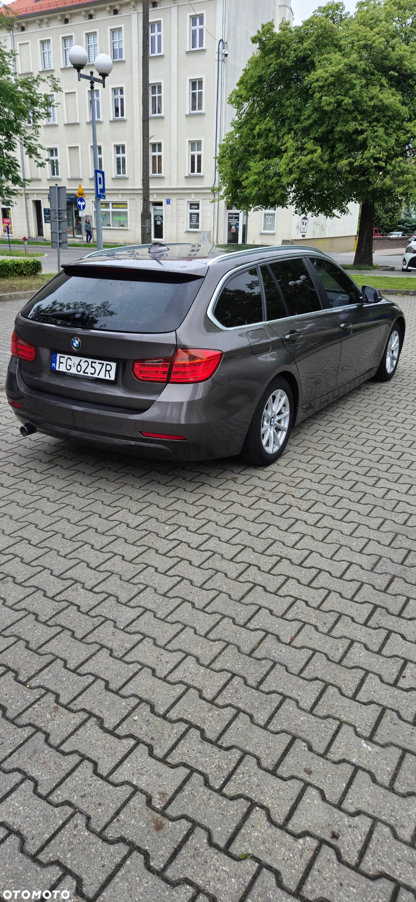 BMW Seria 3 318d - 5