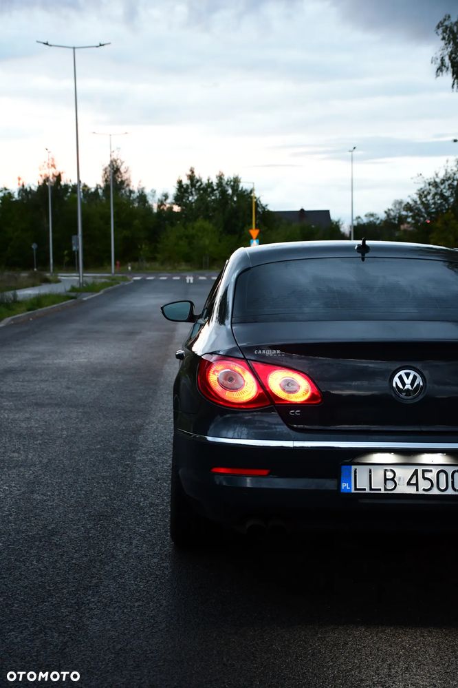 Volkswagen Passat CC - 16