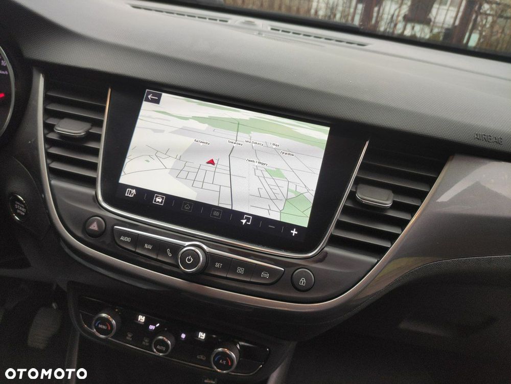 Opel Crossland X - 14