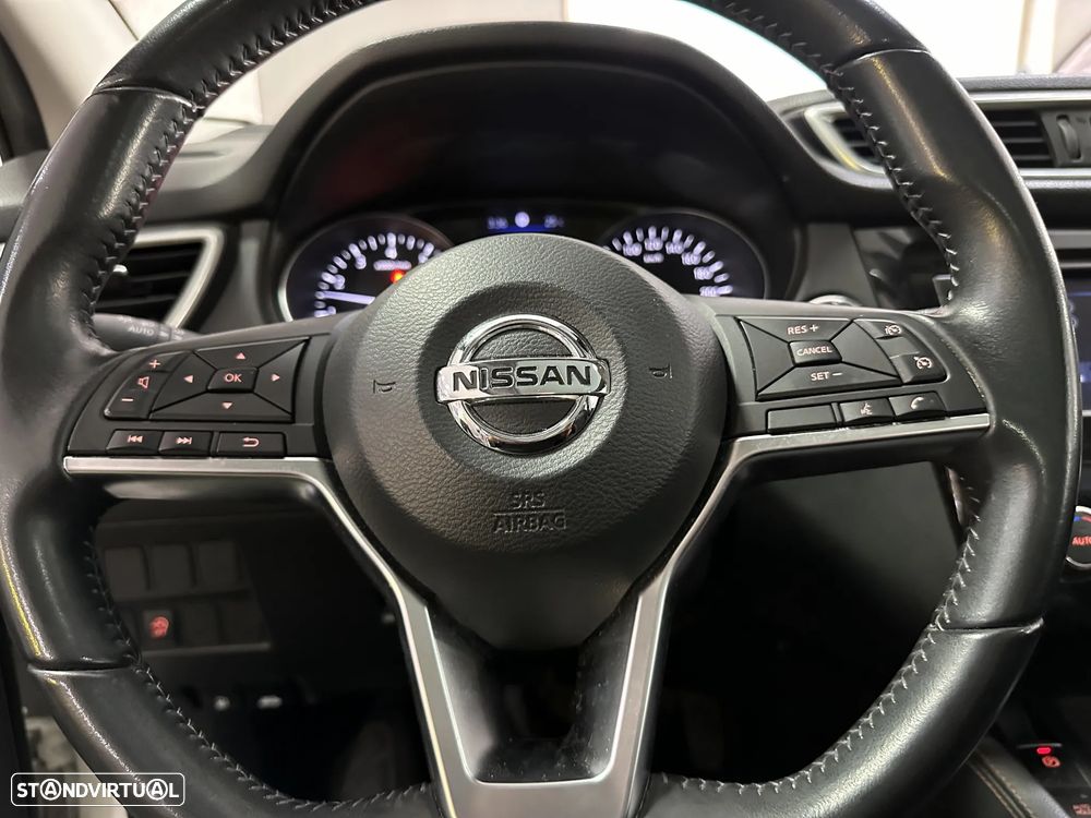 Nissan Qashqai 1.3 DIG-T N-Connecta J18 - 22
