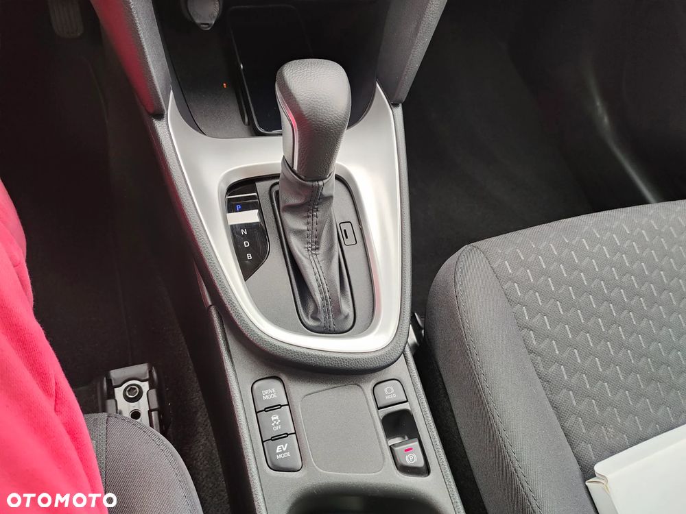 Toyota Yaris Cross Hybrid 1.5 Active - 23
