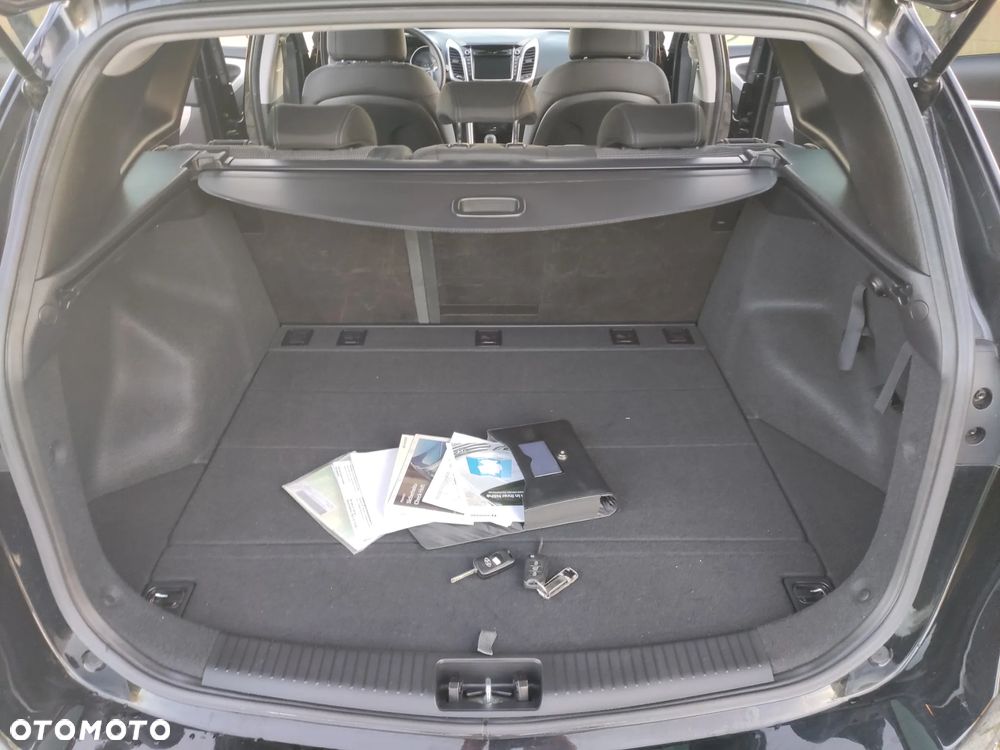 Hyundai i30 Kombi 1.4 Passion - 13