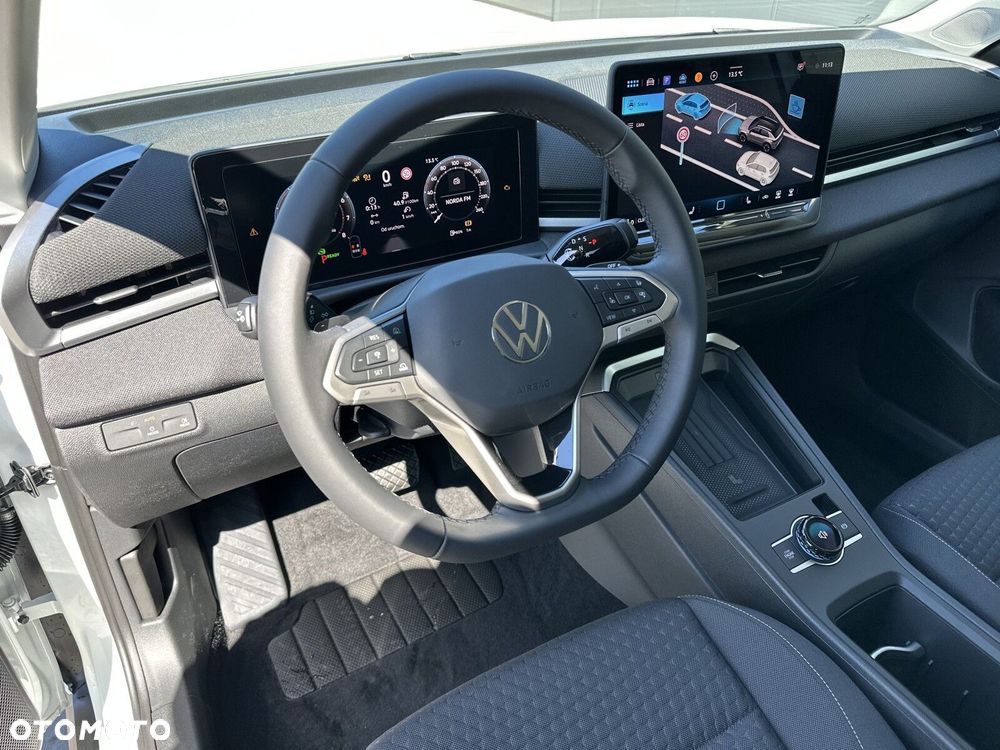 Volkswagen T-Roc - 9