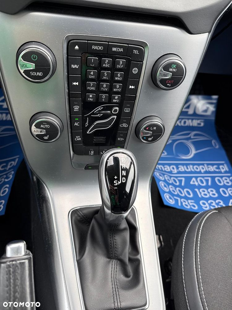 Volvo V40 D2 Geartronic - 25