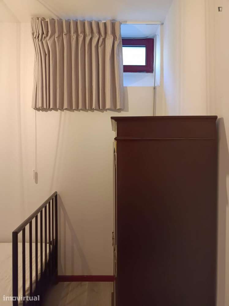 Quarto - localizado em Paranhos Porto - Grande imagem: 4/19