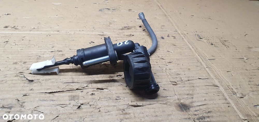 Pompka sprzęgła wysprzęglik Opel Zafira C 55579998 - 4