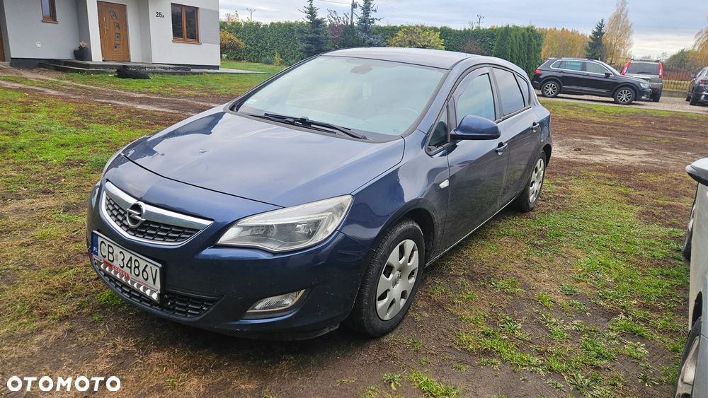 Opel Astra IV 1.4 T Edition 150 - 1