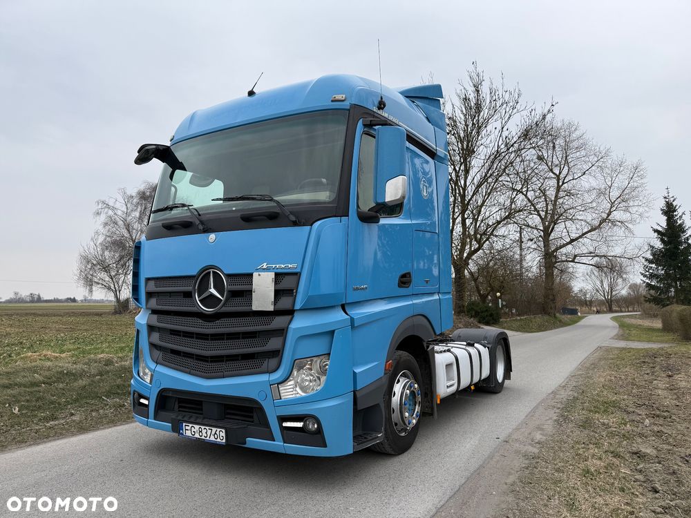 Mercedes-Benz 1845 - 2