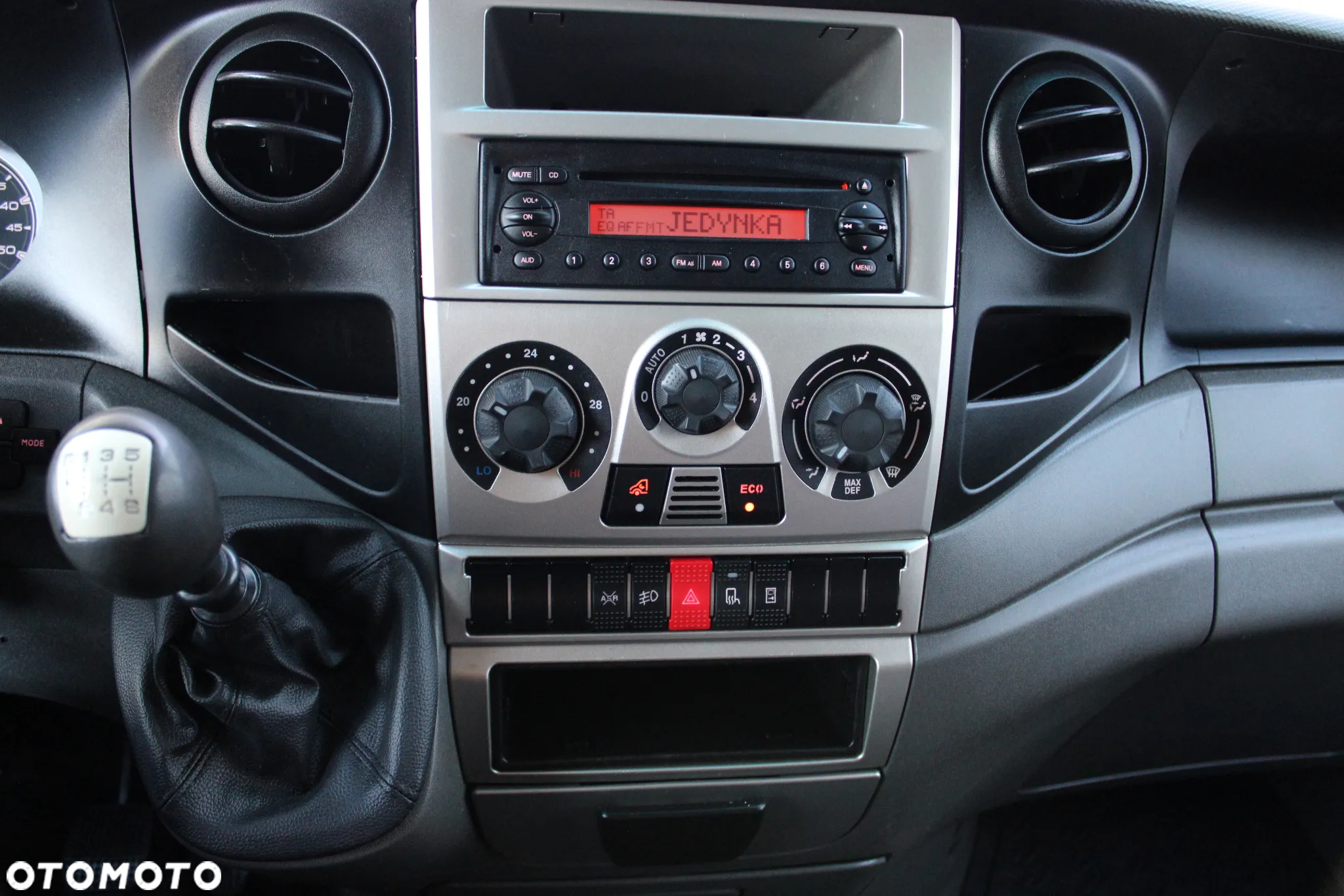Iveco 35C18 KONTENER - 15