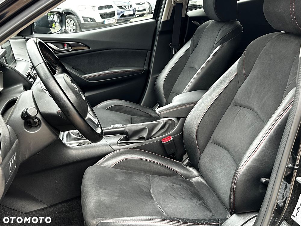 Mazda 3 - 15