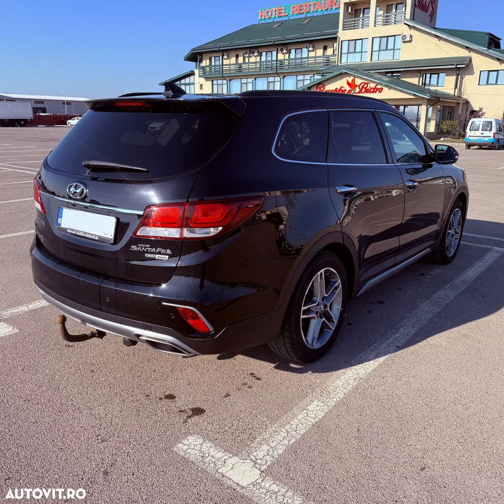 Hyundai Grand Santa Fe 2.2 CRDi ISG 4WD Aut. Luxury - 3