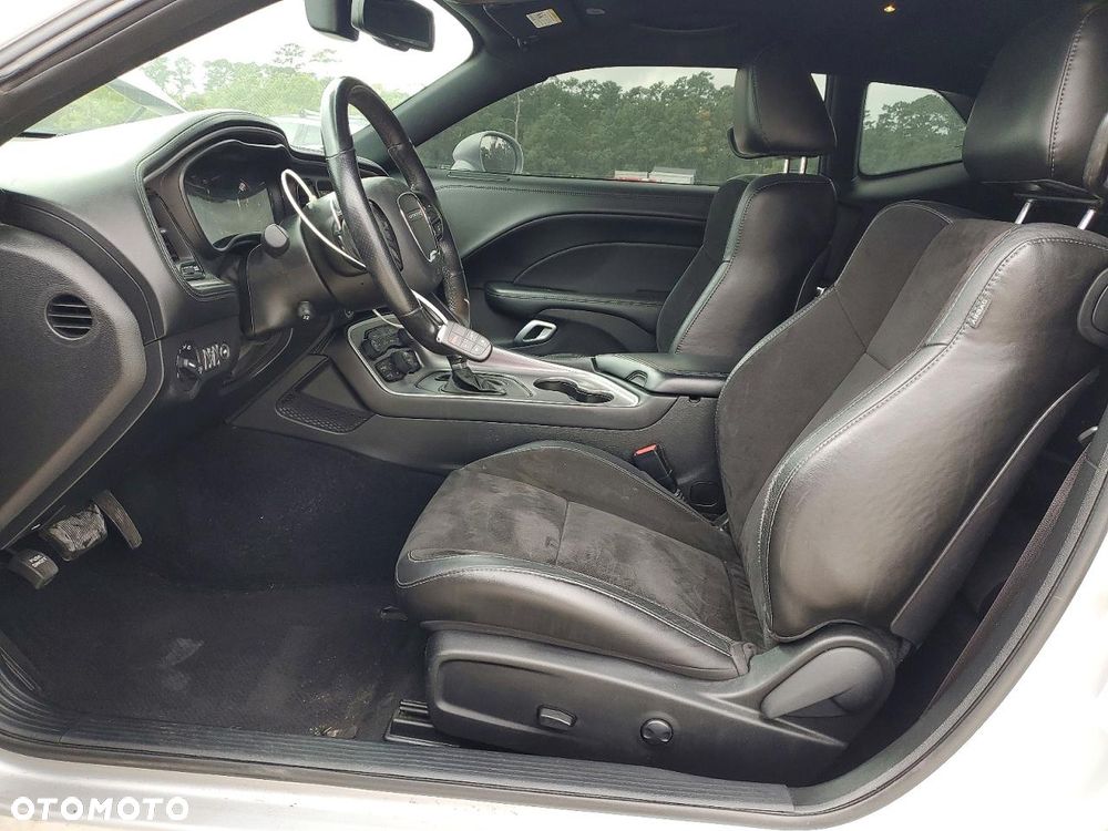 Dodge Challenger 3.6 GT AWD - 8