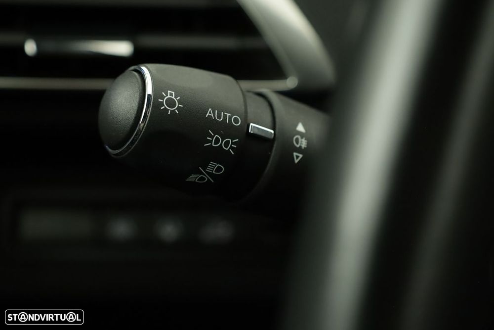 Peugeot 3008 1.2 Hybrid GT e-DCS6 - 17