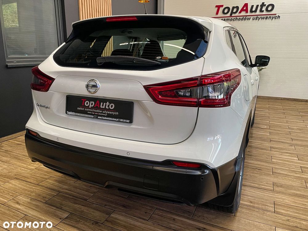 Nissan Qashqai 1.5 dCi N-Connecta - 9