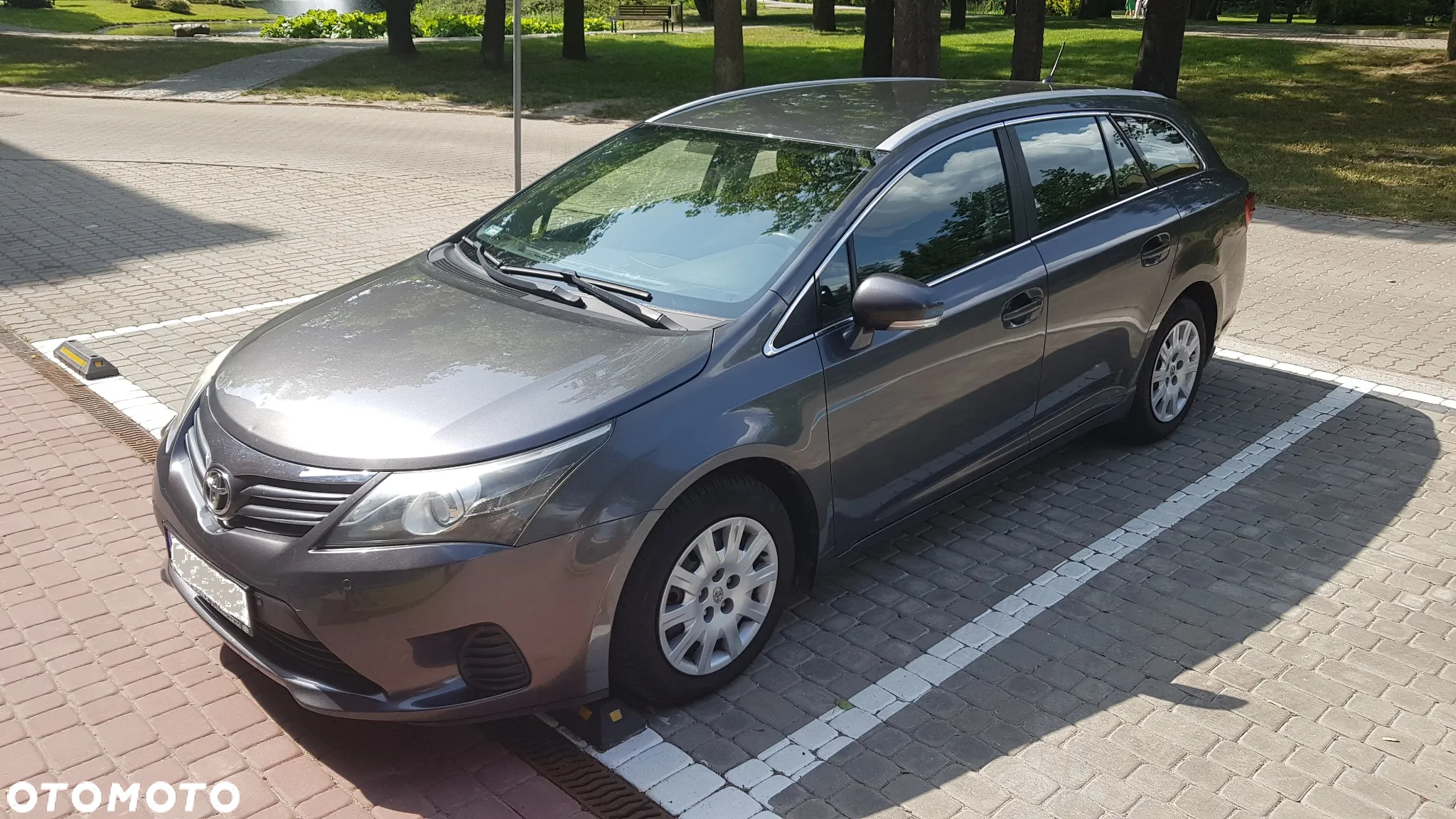 Toyota Avensis 2.0 D-4D Luna - 3