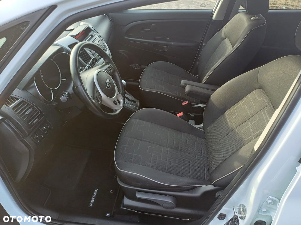Kia Venga 1.6 L - 7